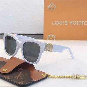 Louis Vuitton Sunglasses 1735